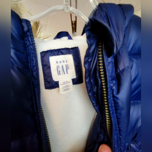 Girl's winter coat - Picture 3 of 3